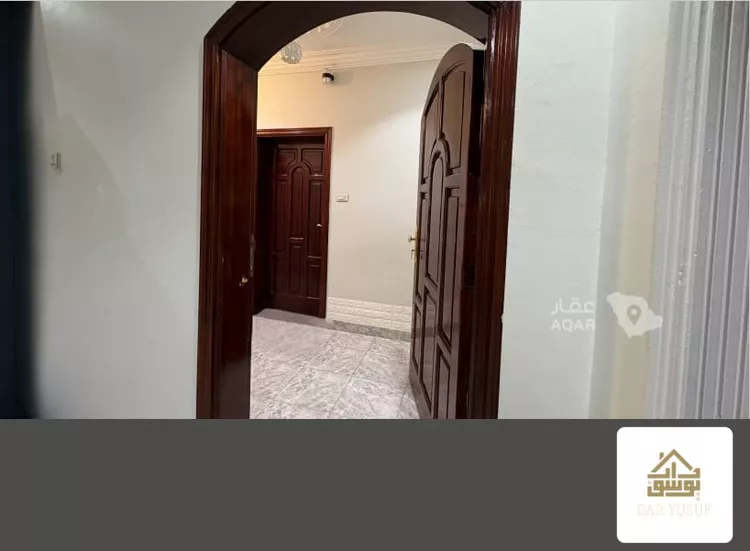 فيلا للبيع في شارع عمر الرياحي, حي الدفاع, مدينة المدينة المنورة, منطقة المدينة المنورة 10