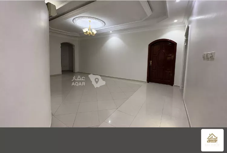 فيلا للبيع في شارع عمر الرياحي, حي الدفاع, مدينة المدينة المنورة, منطقة المدينة المنورة 13
