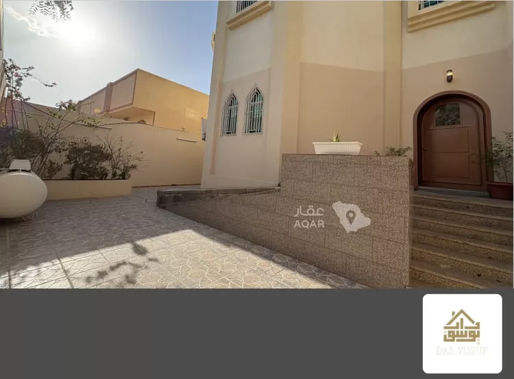 فيلا للبيع في شارع عمر الرياحي, حي الدفاع, مدينة المدينة المنورة, منطقة المدينة المنورة 25