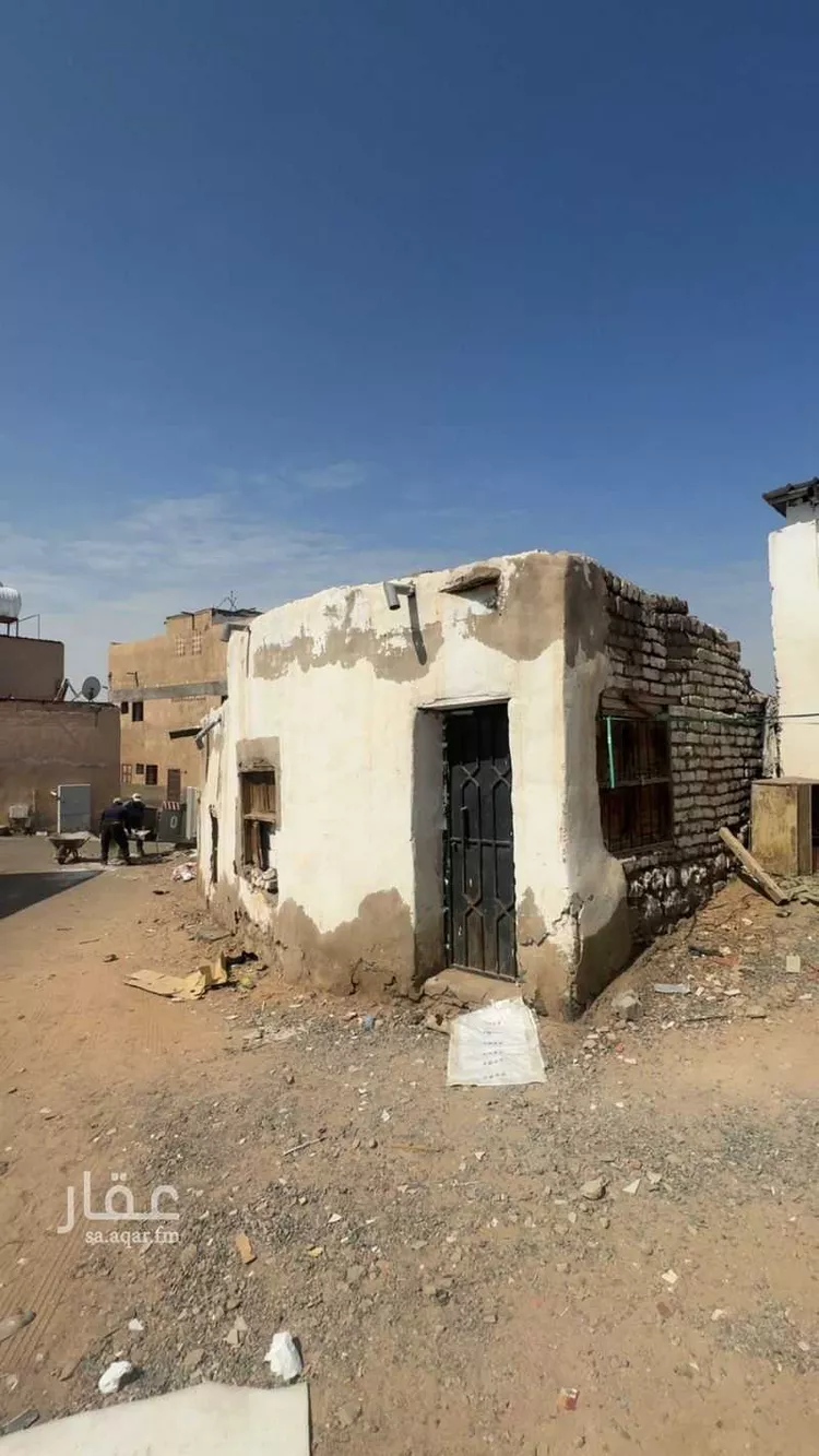 فيلا للبيع في شارع 9504570, حي الأصيفرين, مدينة المدينة المنورة, منطقة المدينة المنورة صورة 5