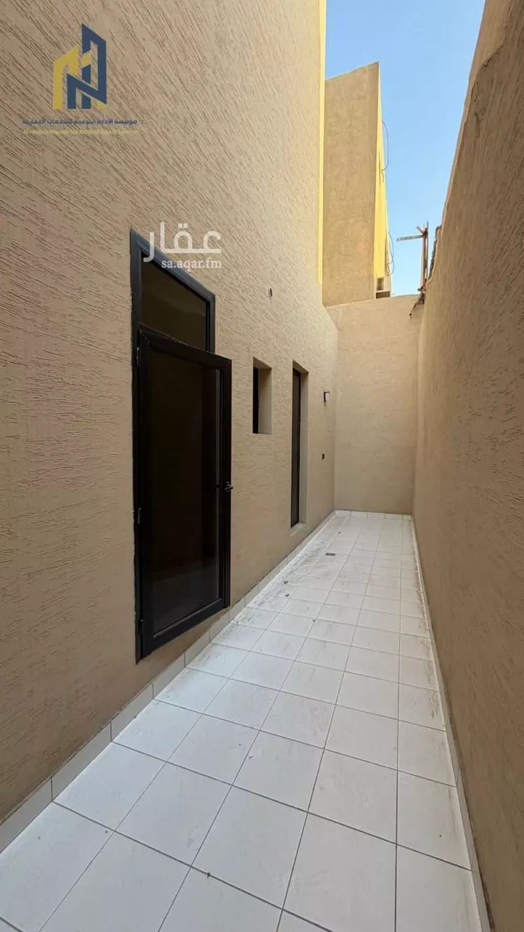 Floor for Rent in Riyadh Al Malaz 15