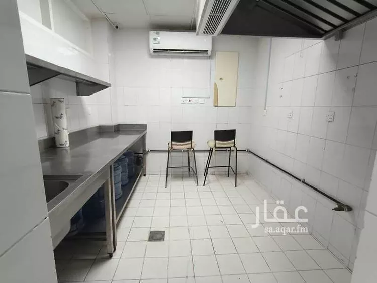 محل للإيجار في شارع الامير محمد ابن سعد ابن عبدالعزيز, حي العقيق, مدينة الرياض, منطقة الرياض