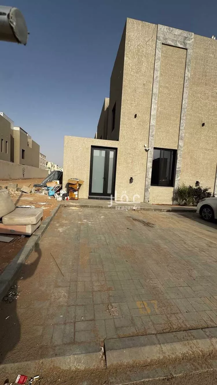 فيلا للإيجار في شارع يوسف اللخمي, حي الرمال, مدينة الرياض, منطقة الرياض صورة 2