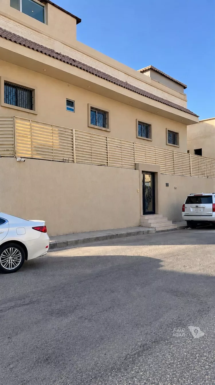 فيلا للبيع في شارع العليا, حي الروضة, مدينة الدمام, المنطقة الشرقية 2