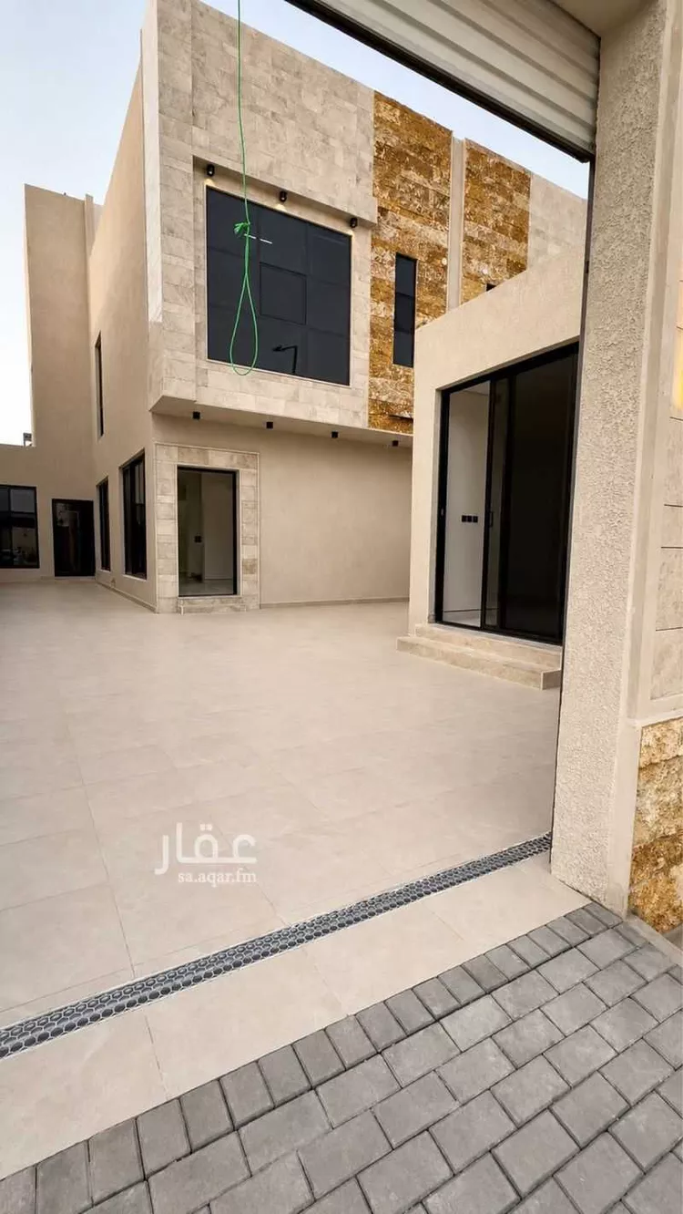 فيلا للبيع في شارع عبدالوهاب التميمي, حي الرمال, مدينة الرياض, منطقة الرياض صورة 2