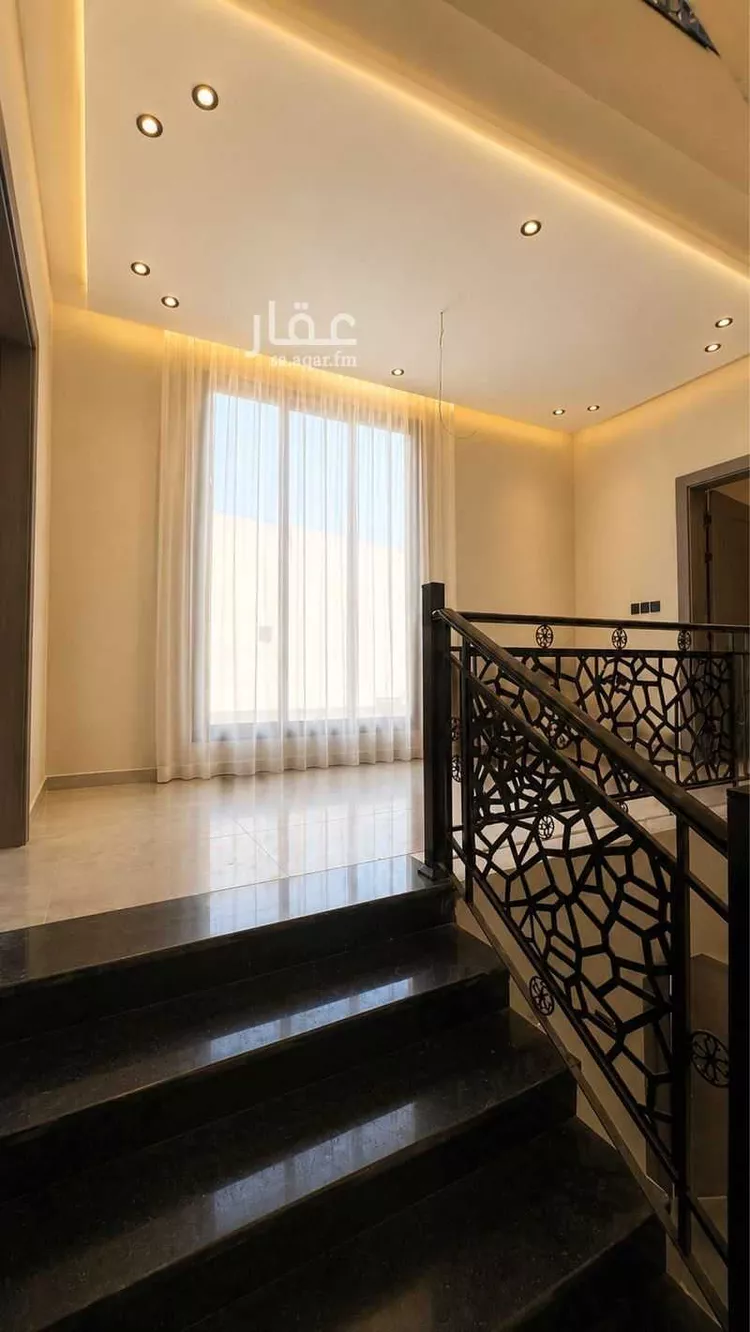 فيلا للبيع في شارع الخوارزمي, حي ضاحية الملك فهد, مدينة الدمام, المنطقة الشرقية صورة 3