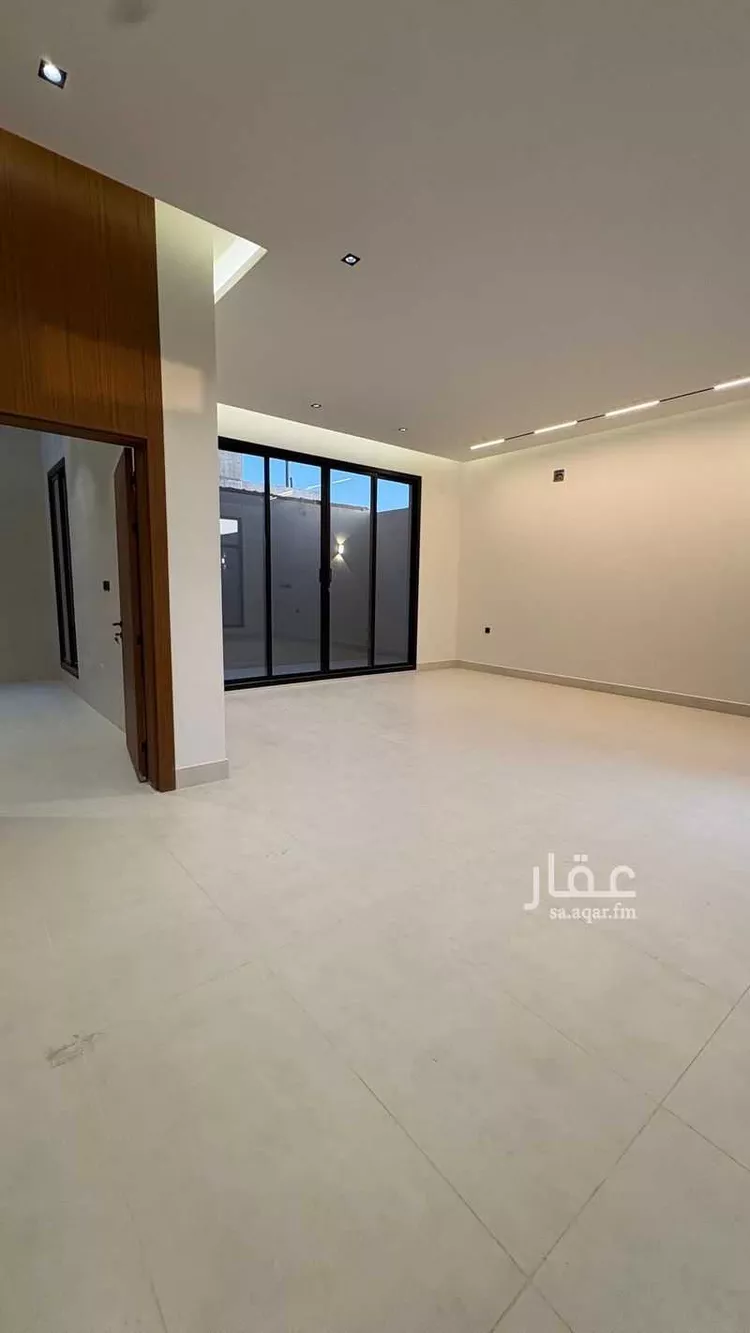 فيلا للبيع في شارع ابن عبدالقاهر, حي العارض, مدينة الرياض, منطقة الرياض صورة 2