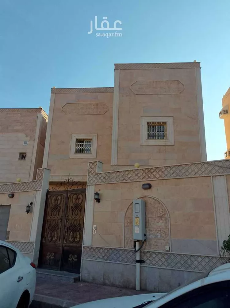 فيلا للبيع في شارع ربيعه بن رقيع التميمي ، حي الدفاع ، المدينة المنورة ، منطقة المدينة المنورة