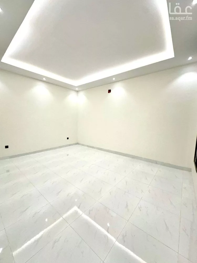 Floor for Sale in Riyadh Ar Rimal 9