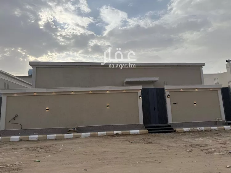 دور للبيع في شارع شارع السعادة , حي الريان, مدينة بيشه, منطقة عسير