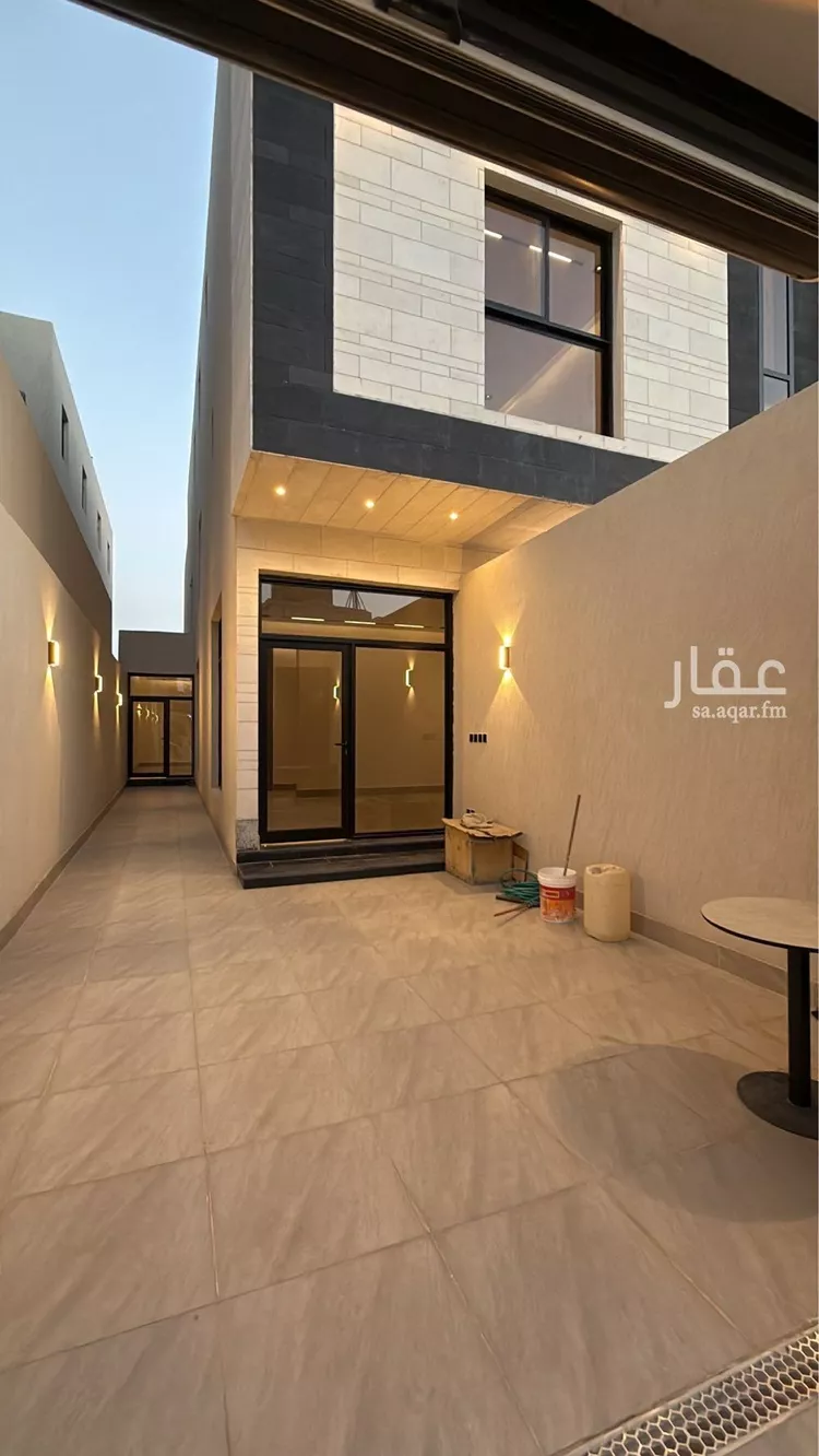 دور للبيع في شارع الصحابه, حي المونسية, مدينة الرياض, منطقة الرياض صورة 2