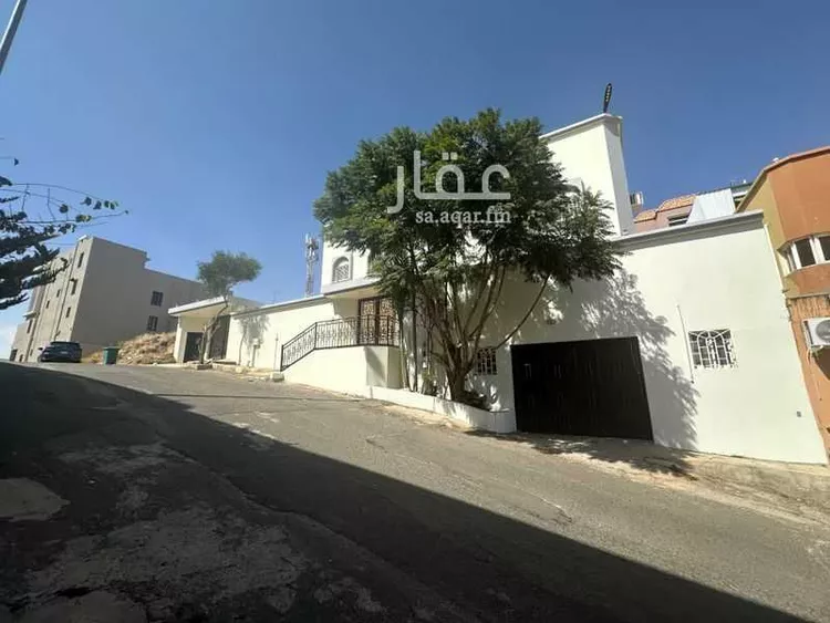 فيلا للبيع في شارع المحلة الجديدة, حي المنتزة, مدينة أبها, منطقة عسير صورة 3