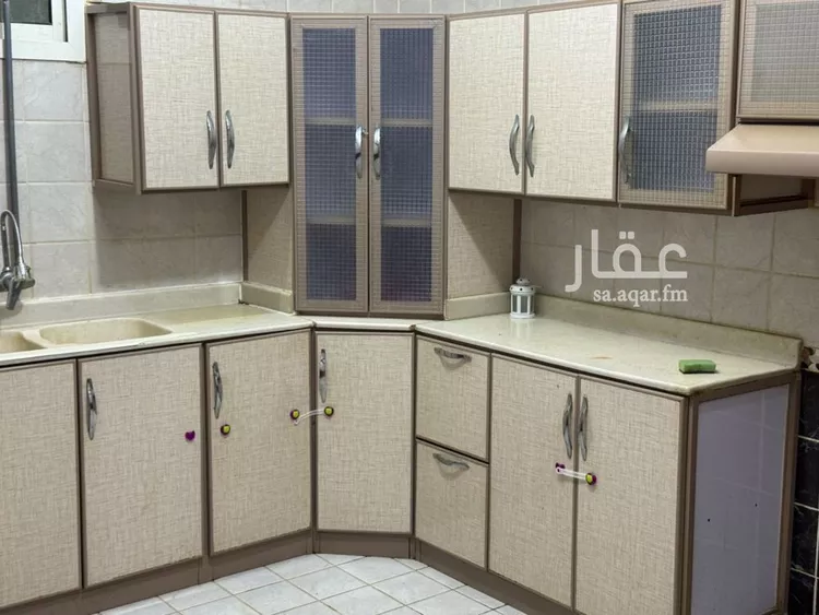 شقة للإيجار في شارع حلبان, حي ظهرة لبن, مدينة الرياض, منطقة الرياض