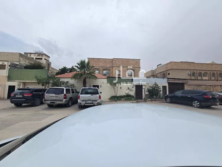 فيلا للبيع في شارع الشعبة العليا, حي المرسلات, مدينة الرياض, منطقة الرياض صورة 2