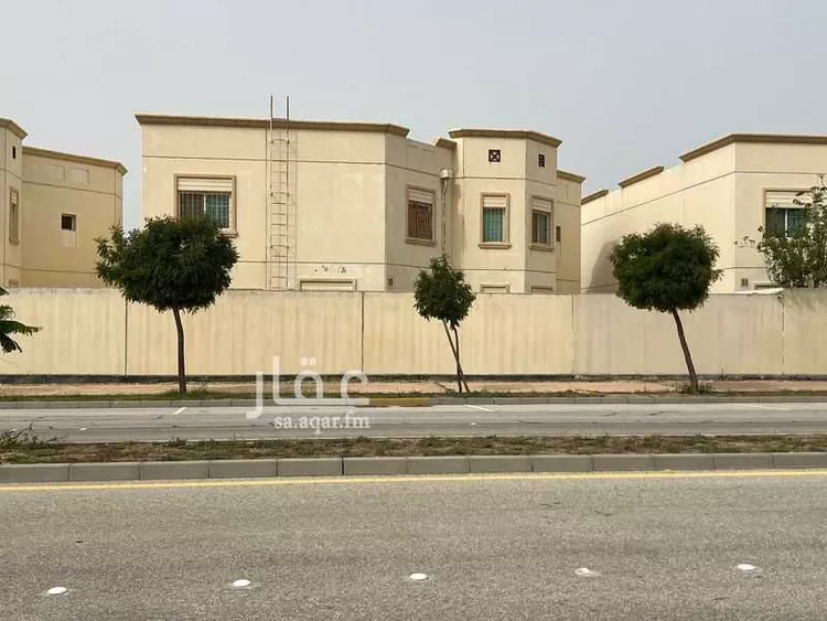 فيلا للبيع في شارع شارع الثمامة, حي جلمودة, مدينة مدينه الجبيل الصناعيه, المنطقة الشرقية صورة 2