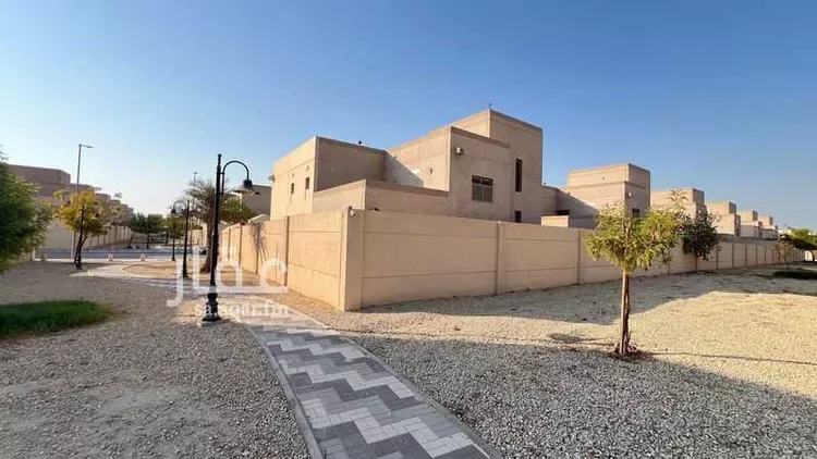 Villa for Sale in Al Jubail Second Industrial Support Area صورة 3