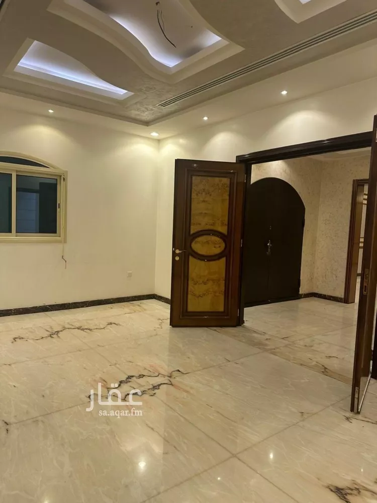 فيلا للإيجار في شارع عبدالله بن مرخان ، حي قرطبة ، الرياض ، منطقة الرياض صورة 3