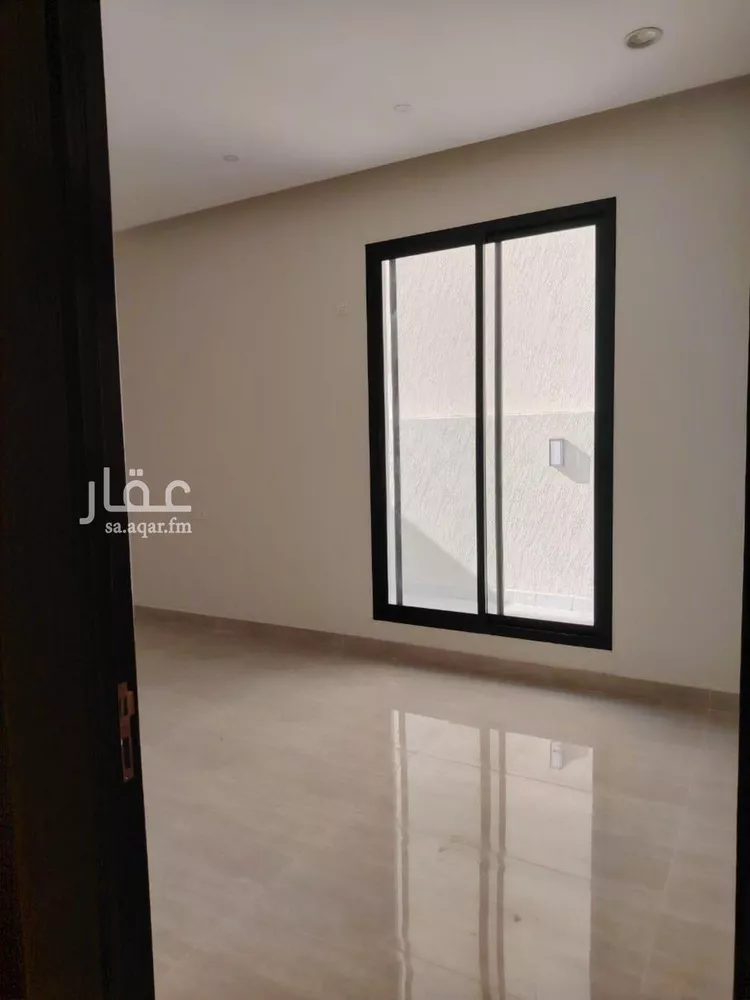 فيلا للإيجار في شارع داود الأصبهاني, حي المهدية, مدينة الرياض, منطقة الرياض صورة 3