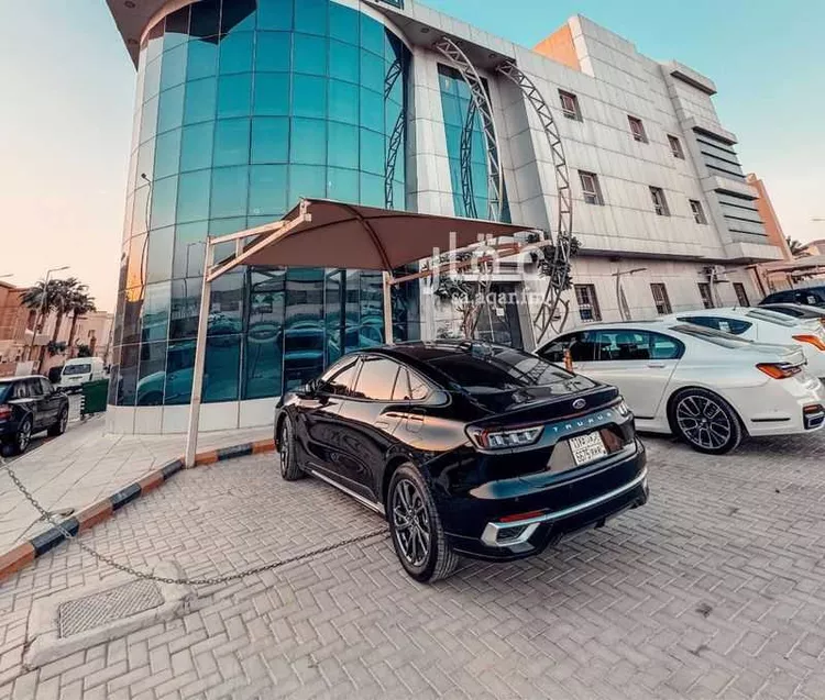 Building for Sale in Riyadh An Nakheel 6