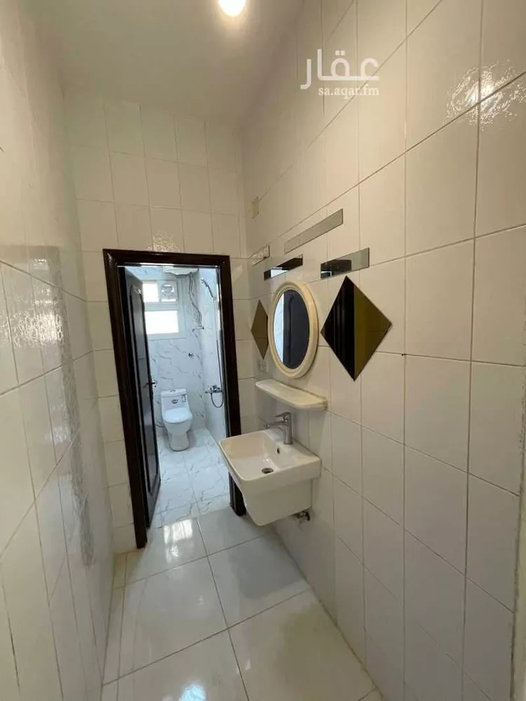 عمارة للإيجار في شارع تميم الدارى, حي شبرا, مدينة الرياض, منطقة الرياض صورة 4