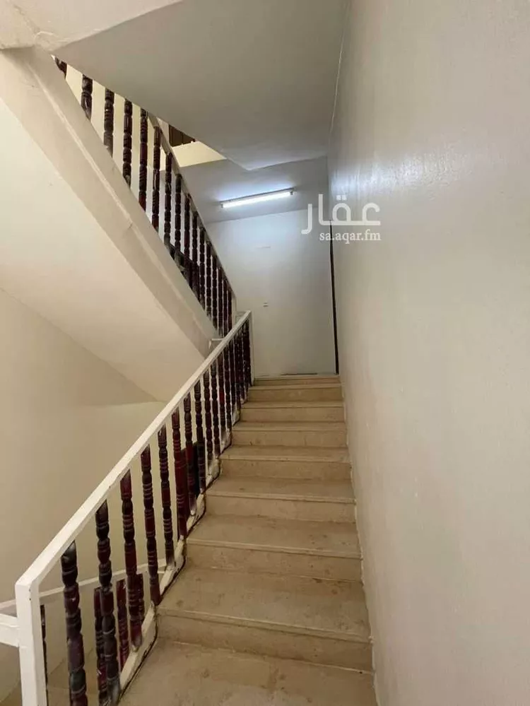 عمارة للإيجار في شارع تميم الدارى, حي شبرا, مدينة الرياض, منطقة الرياض صورة 3