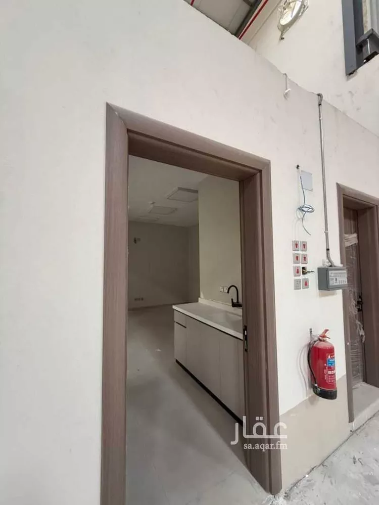 مستودع للإيجار في حي النظيم, مدينة الرياض, منطقة الرياض صورة 3