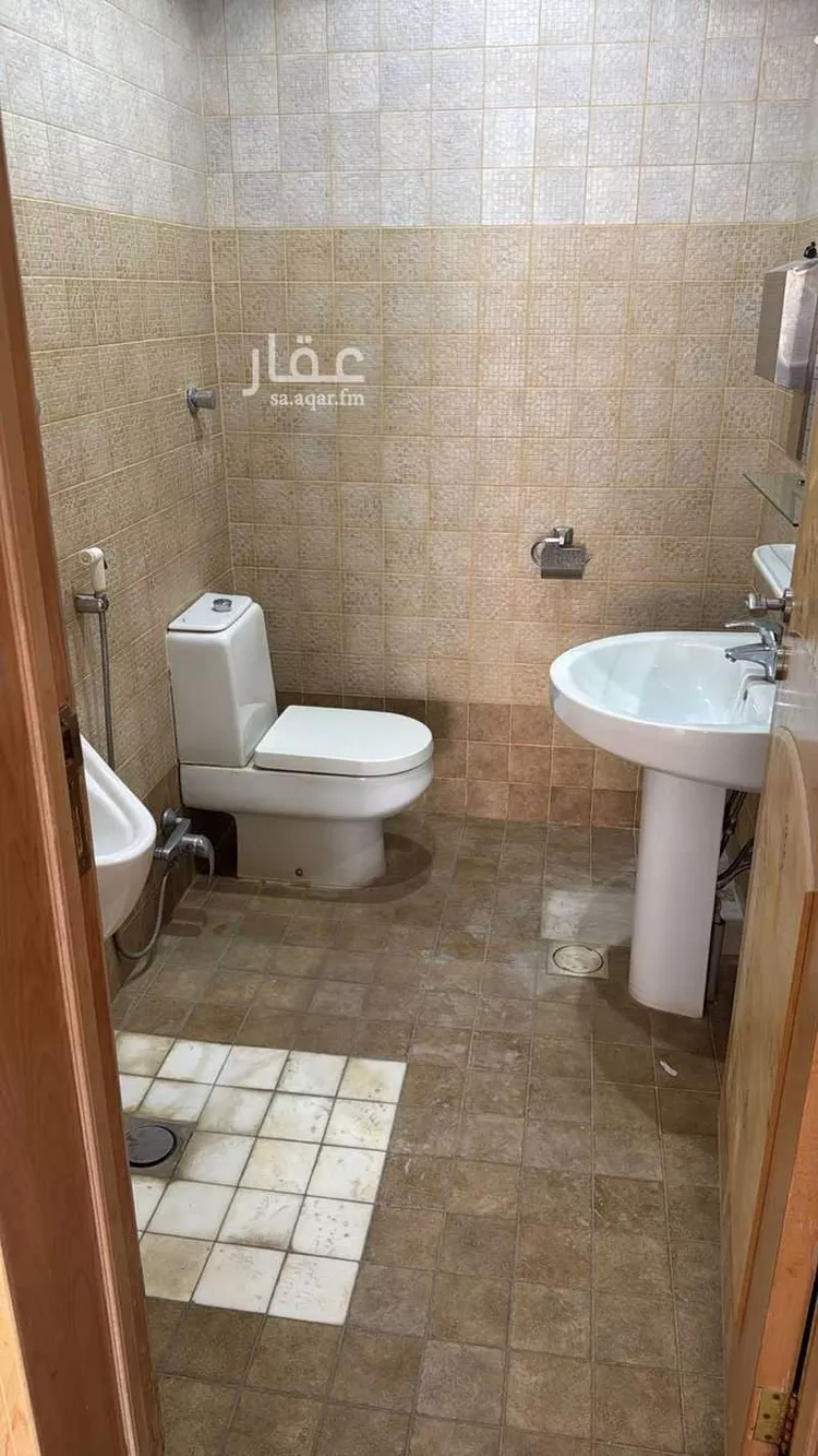 محل للإيجار في شارع سفيان بن أمية, حي النهضة, مدينة الرياض, منطقة الرياض صورة 4