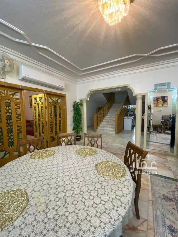 فيلا للبيع في شارع الأخضر بن علي, حي النزهة, مدينة الرياض, منطقة الرياض 9
