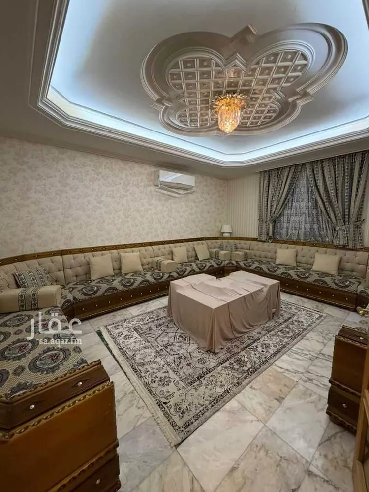 فيلا للبيع في شارع الأخضر بن علي, حي النزهة, مدينة الرياض, منطقة الرياض 12