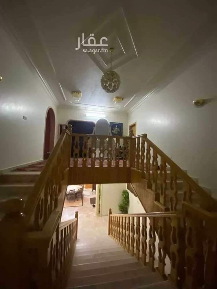 فيلا للبيع في شارع الأخضر بن علي, حي النزهة, مدينة الرياض, منطقة الرياض صورة 4