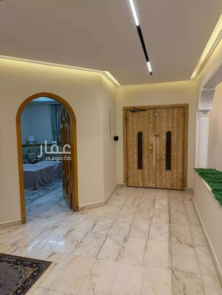 فيلا للبيع في شارع الأخضر بن علي, حي النزهة, مدينة الرياض, منطقة الرياض صورة 2