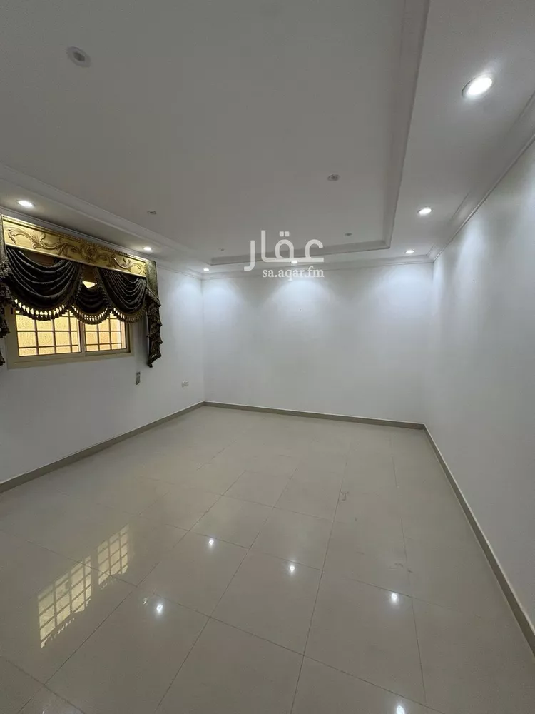 فيلا للإيجار في شارع الكوادر, حي الربيع, مدينة الرياض, منطقة الرياض صورة 4