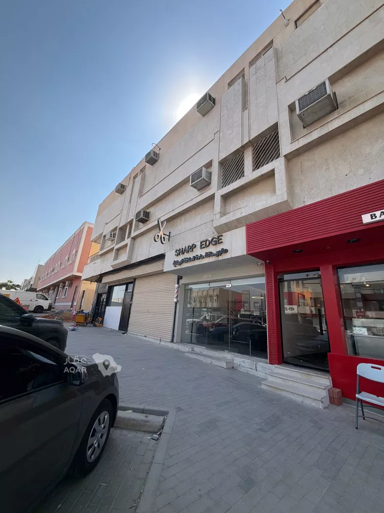 محل للإيجار في شارع سعود ابن عبدالعزيز ابن محمد, حي النزهة, مدينة الرياض, منطقة الرياض