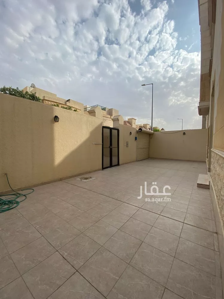 فيلا للبيع في شارع القابل, حي الربيع, مدينة الرياض, منطقة الرياض صورة 2