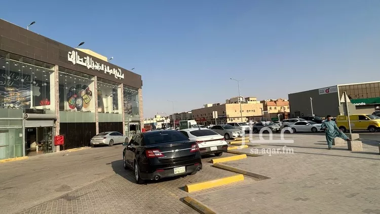 Building for Rent in Riyadh Tuwaiq صورة 4