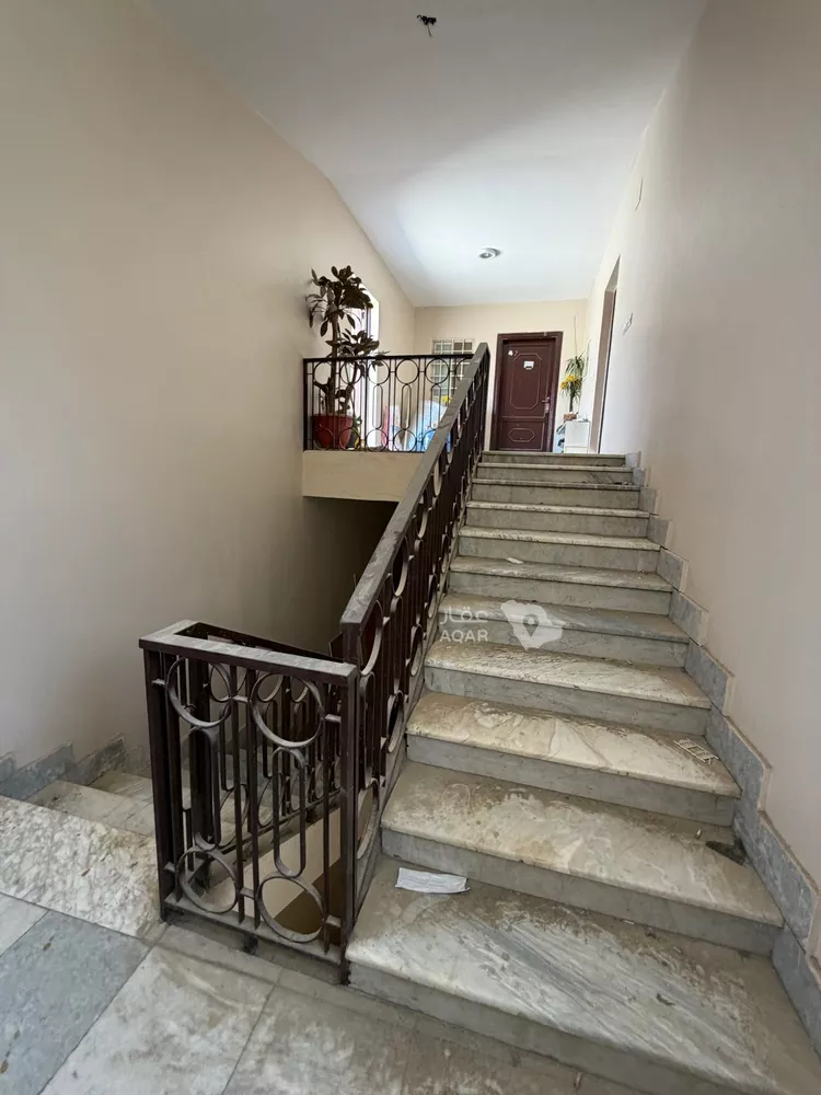 عمارة للبيع في شارع ابي بكر الصديق الفرعي, حي المرسلات, مدينة الرياض, منطقة الرياض 4