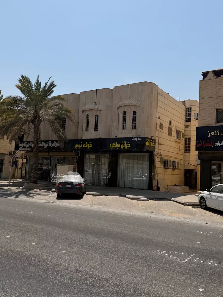 عمارة للبيع في شارع ابي بكر الصديق الفرعي, حي المرسلات, مدينة الرياض, منطقة الرياض 7