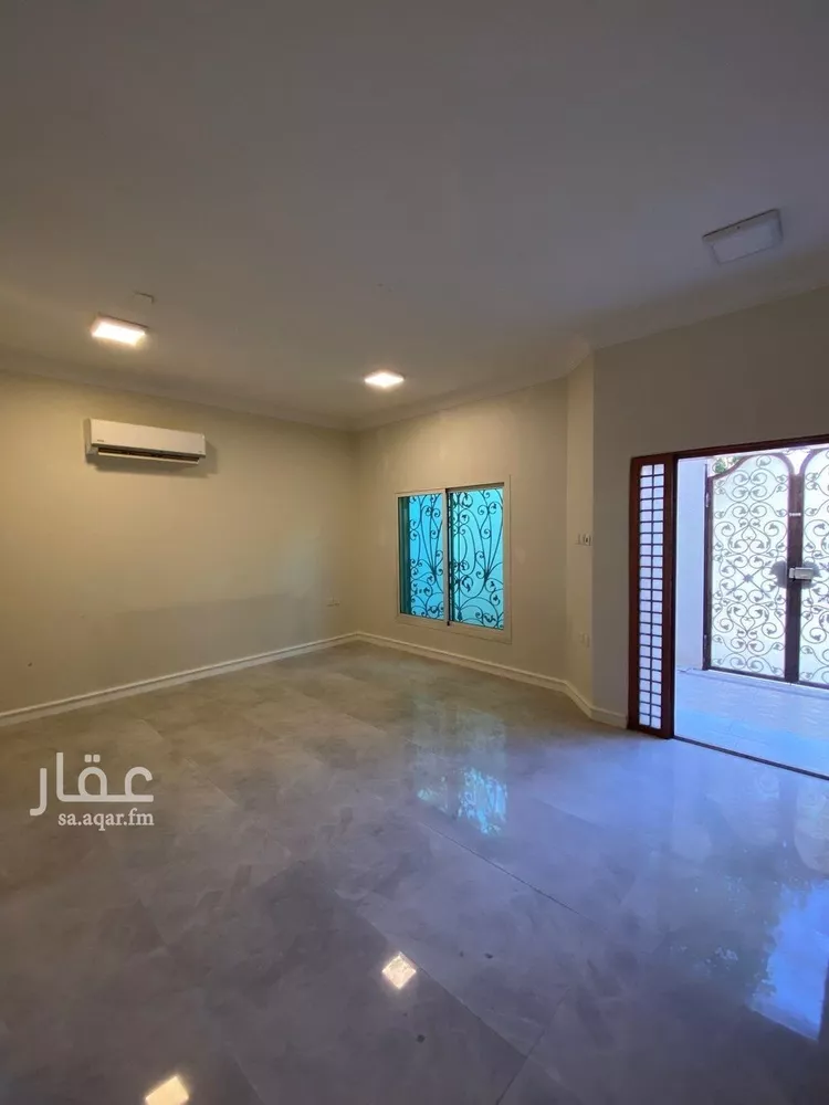 فيلا للإيجار في شارع القابل, حي الربيع, مدينة الرياض, منطقة الرياض صورة 2