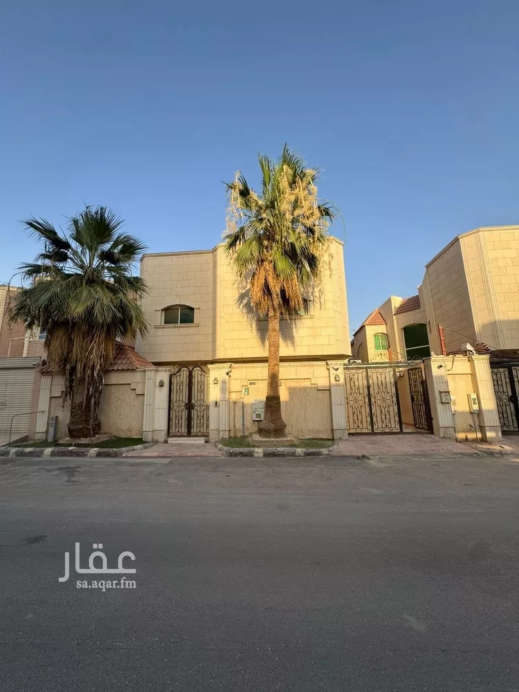 فيلا للإيجار في شارع العرجون, حي الربيع, مدينة الرياض, منطقة الرياض صورة 2