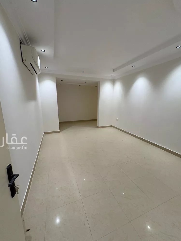 دور للإيجار في شارع الغريسة, حي الربيع, مدينة الرياض, منطقة الرياض صورة 5