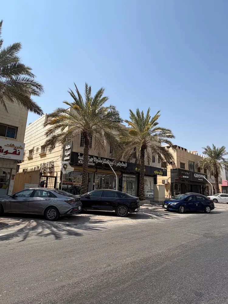 عمارة للبيع في شارع ابي بكر الصديق الفرعي, حي المرسلات, مدينة الرياض, منطقة الرياض 2