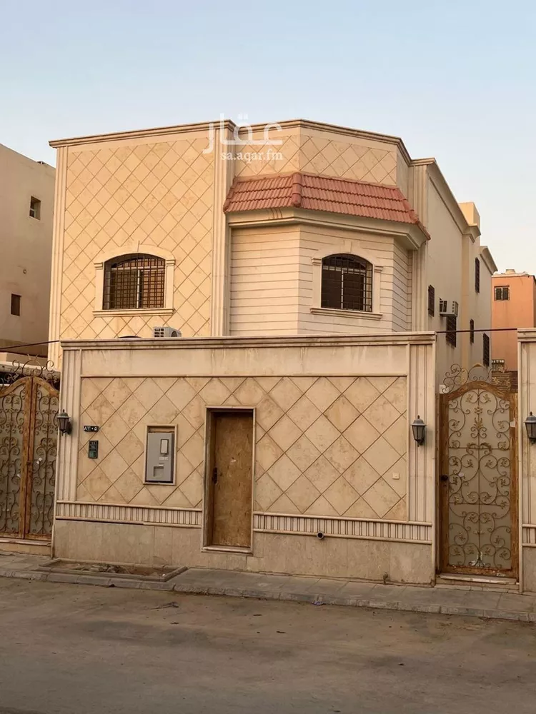 فيلا للبيع في شارع اللؤلؤة, حي الربيع, مدينة الرياض, منطقة الرياض