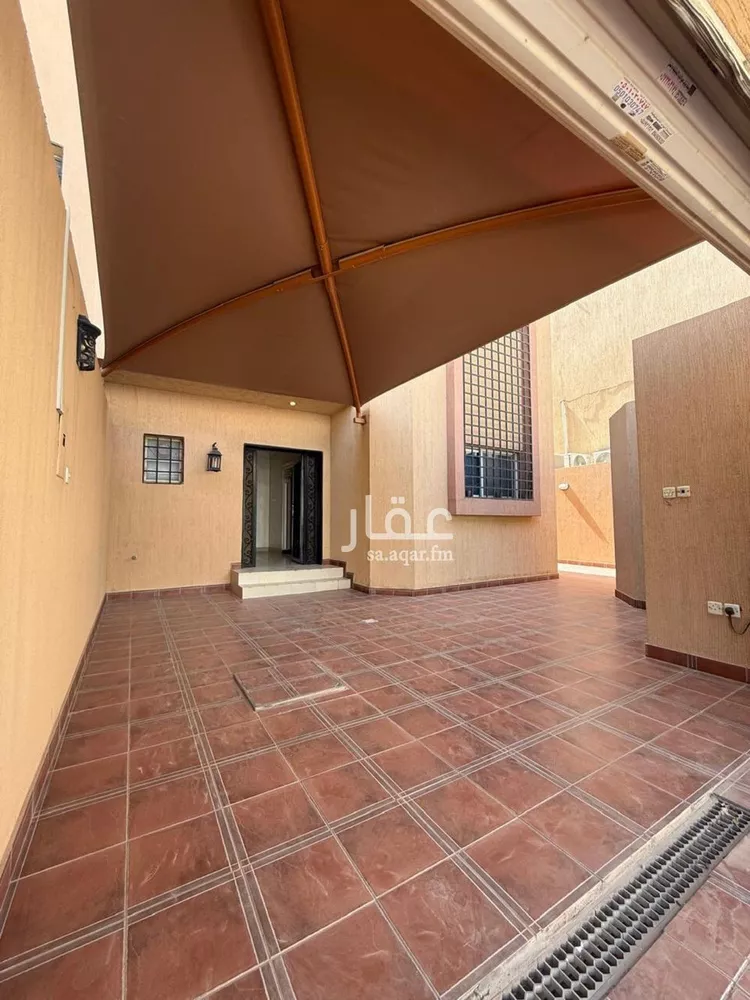 فيلا للبيع في شارع أوثال, حي الربوة, مدينة الرياض, منطقة الرياض صورة 3