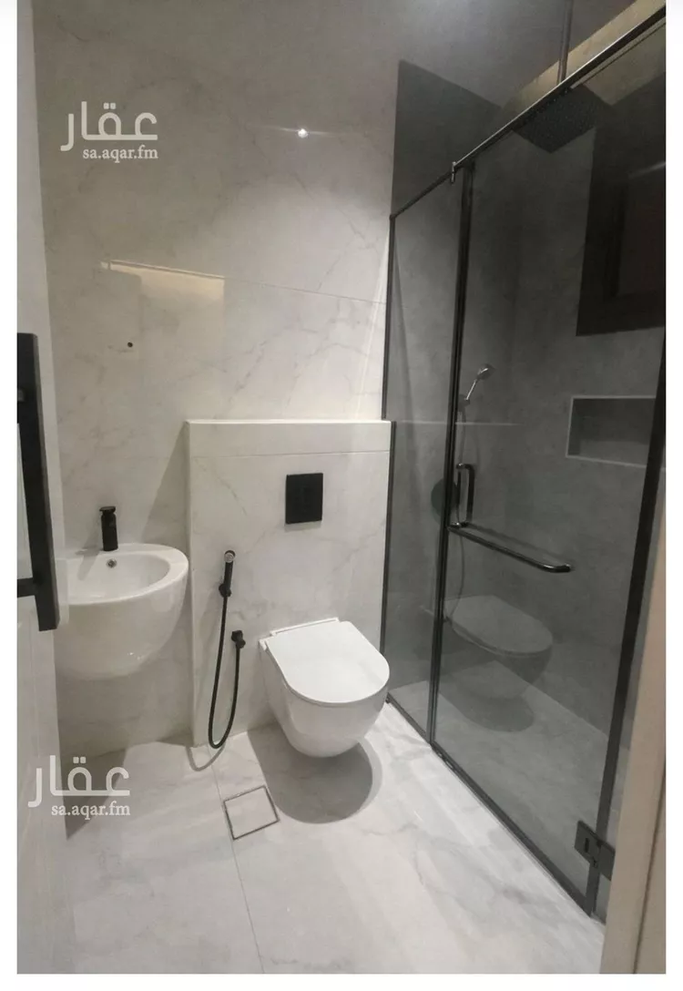 دور للبيع في شارع الغنامية, حي الربيع, مدينة الرياض, منطقة الرياض 8