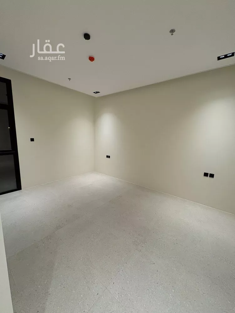 شقة للإيجار في شارع قلعة صلاح الدين, حي العقيق, مدينة الرياض, منطقة الرياض صورة 4