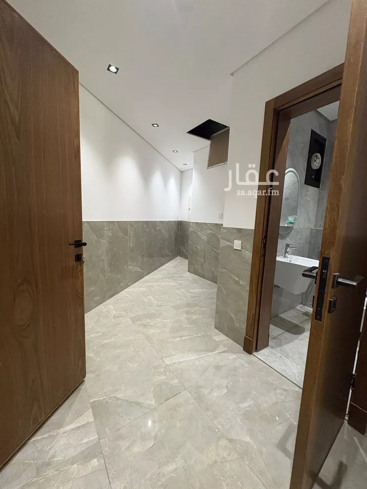 مكتب تجاري للإيجار في شارع الإمام سعود بن فيصل, حي الملقا, مدينة الرياض, منطقة الرياض صورة 2