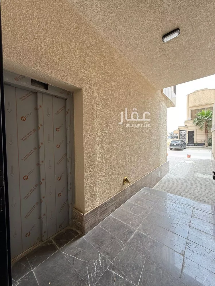 دور للبيع في شارع احمد بن حسين الشغدري, حي العارض, مدينة الرياض, منطقة الرياض صورة 2