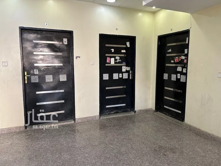 عمارة للبيع في شارع الجميل ابن حاتم, حي ظهرة لبن, مدينة الرياض, منطقة الرياض 6