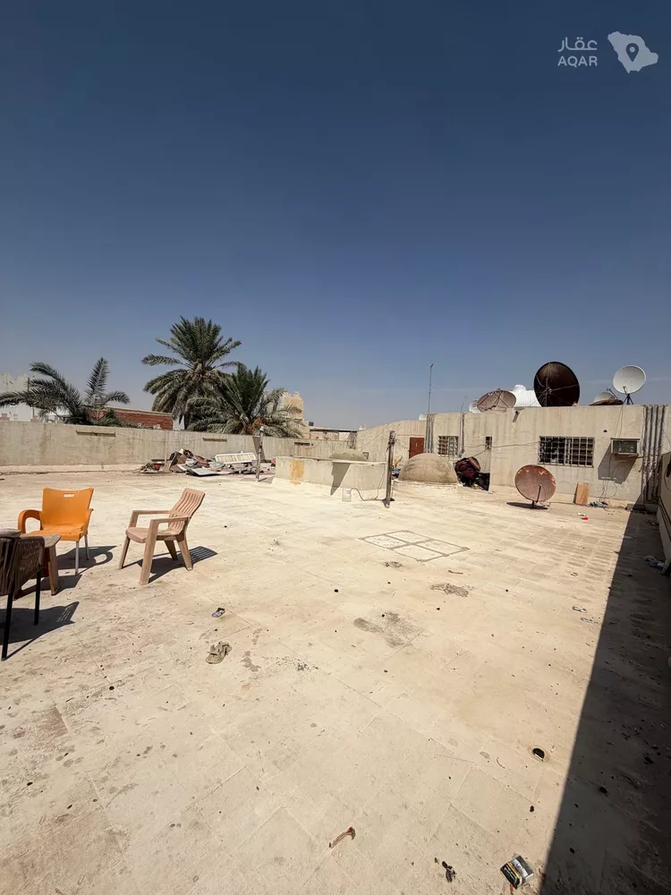 عمارة للبيع في شارع ابي بكر الصديق الفرعي, حي المرسلات, مدينة الرياض, منطقة الرياض 9