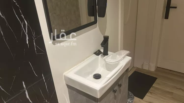 شقة مفروشة للحجز في شارع محمد بن عبدالعزيز الدغيثر ، حي الملقا ، الرياض ، منطقة الرياض صورة 3